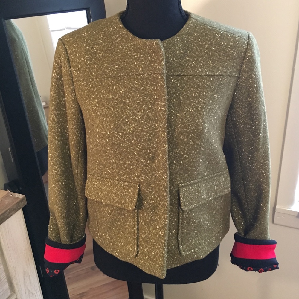 Tweed jacket w/shiny gold thread accent